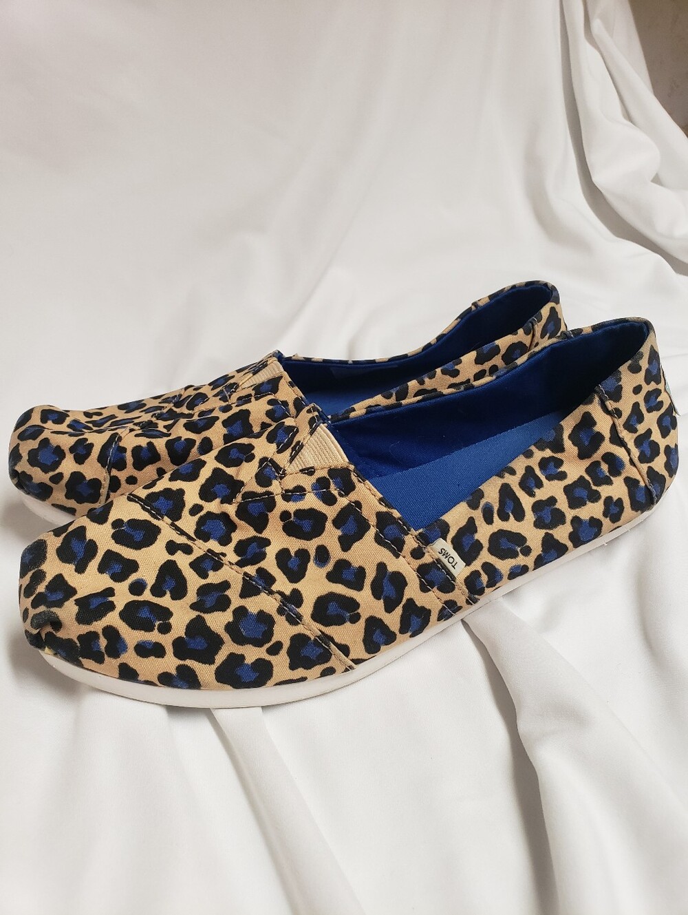 Toms Alpargata Beige/blue Leopard Print Slip On Light weight Shoe Size 10 - Picture 2 of 5
